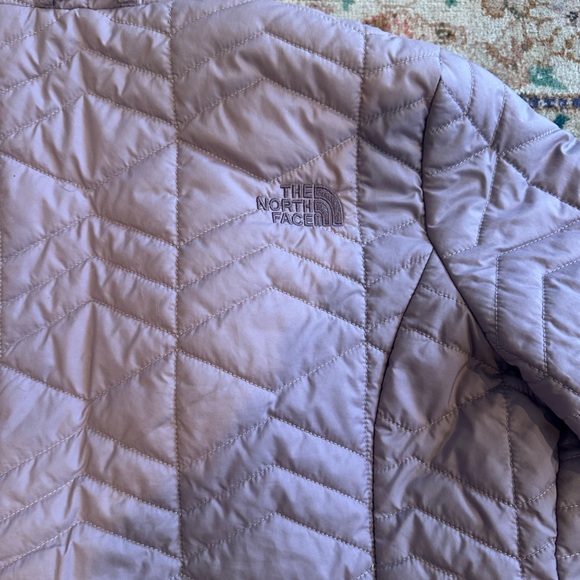 The North Face Light Purple Jacket - Picture 4 of 4
